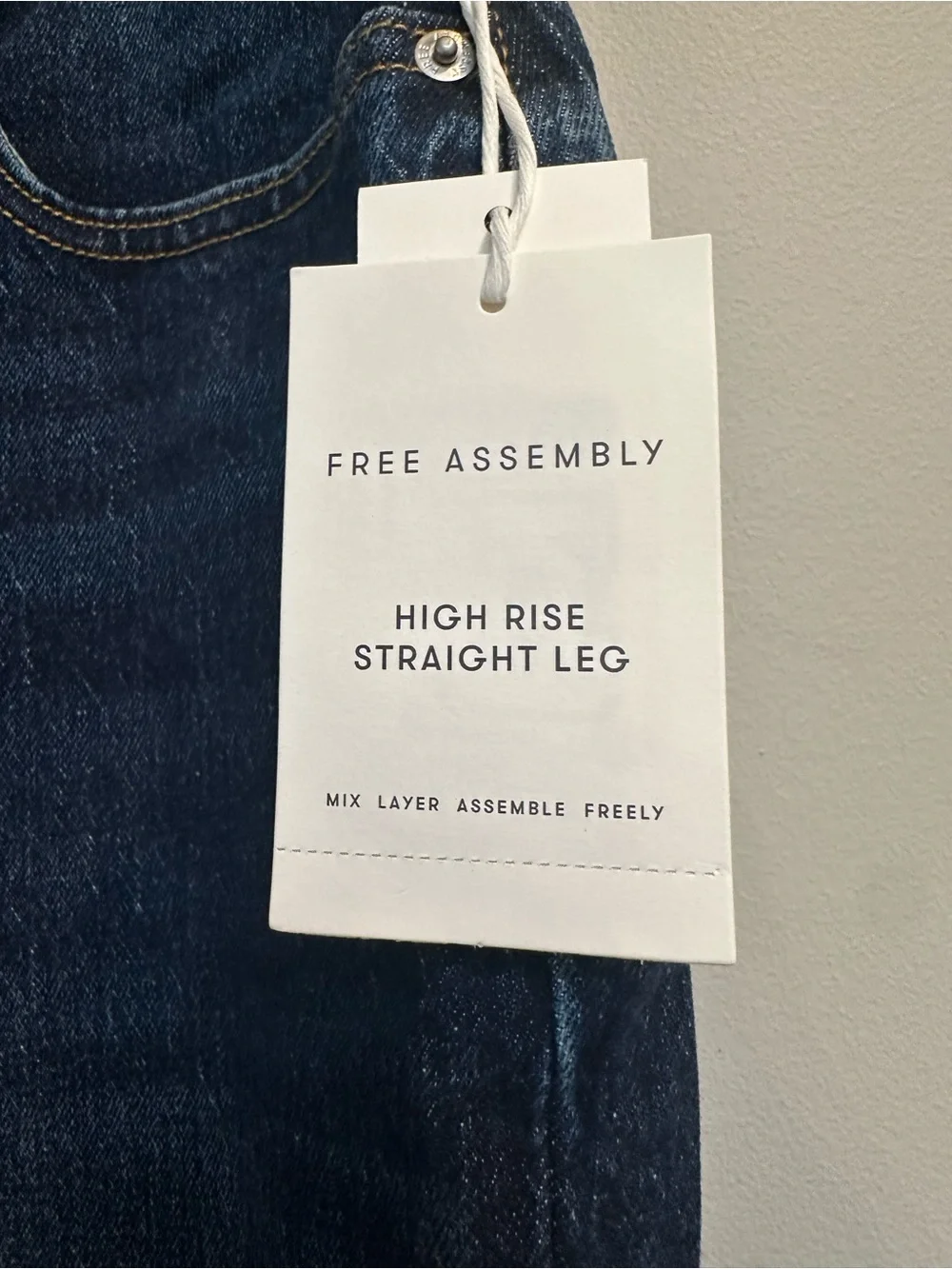 NWT Free Assembly High Rise Straight Leg Jeans 2 Pair Size 8 Dark/Indigo Wash